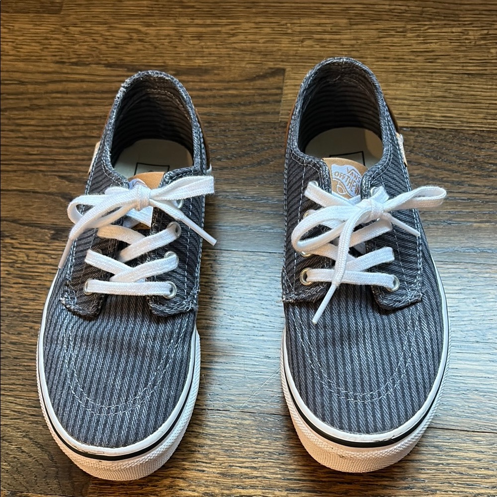 Vans Striped Canvas boatshoe with White Laces